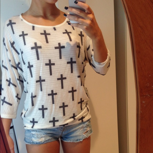 Forever 21 Sweaters - BUNDLEBlack and white cross sweater and pink shirt