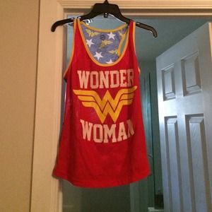 Wonder Woman tank top ⭐️