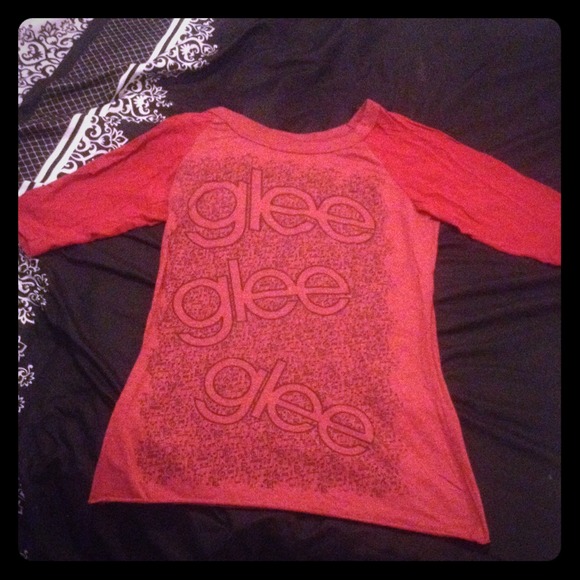 Glee red half sleeve shirt