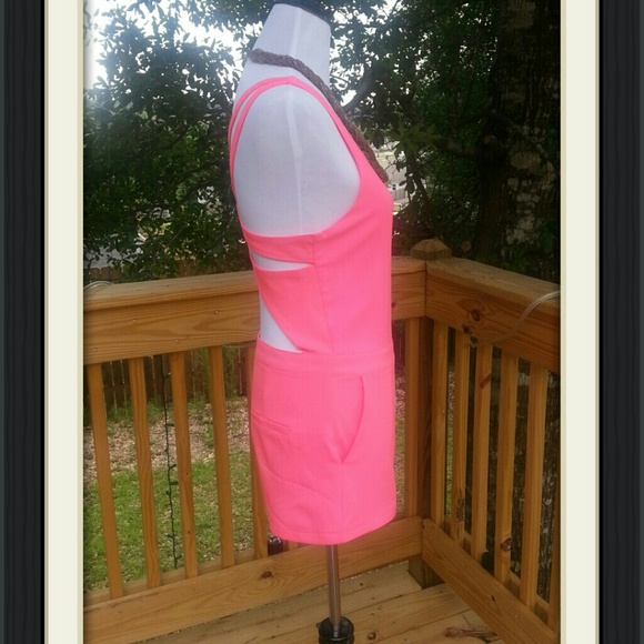 Neon pink romper/SOLD - Picture 2 of 4