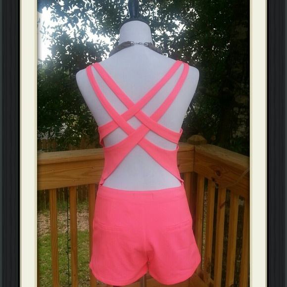 Neon pink romper/SOLD - Picture 4 of 4