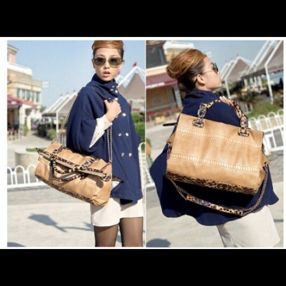 Handbag - Picture 2 of 3