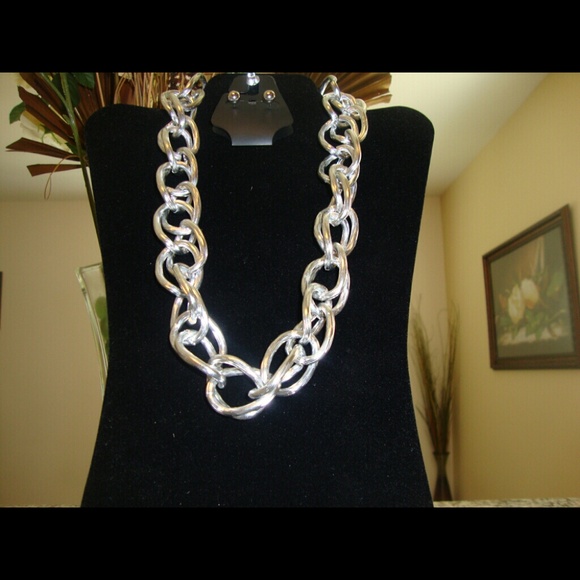 Double-Link Necklace