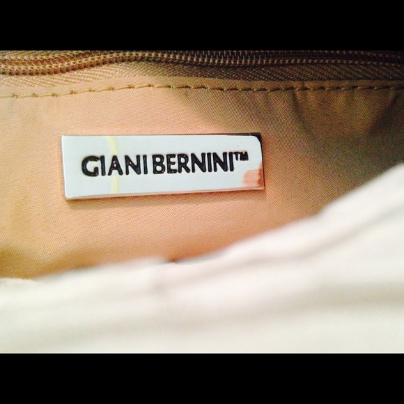 Purse - Picture 3 of 4