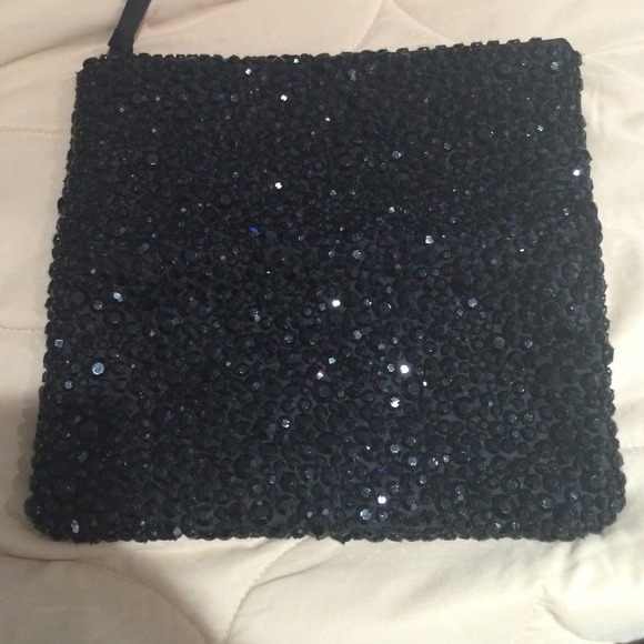 Banana Republic clutch - Picture 2 of 4