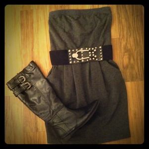 💕NEW LISTING💕 Strapless Gray Dress