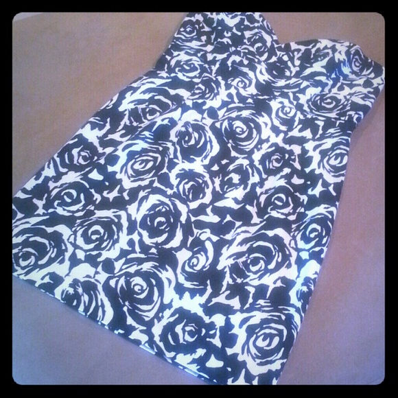 MED BLK/Cream ROSE DRESS (Forever21)