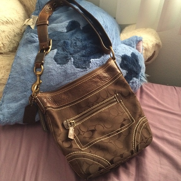 Coach convertible crossbody / shoulder bag