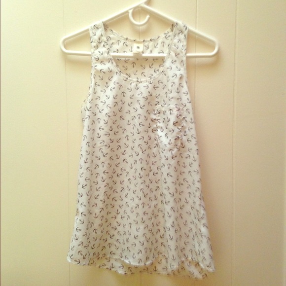 Anchor print tank by Needle and Thread.