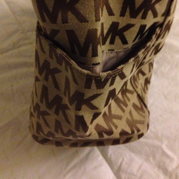 🎈TRADED Authentic Michael Kors - Picture 3 of 4