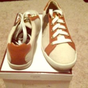 Canvas Coach sneakers