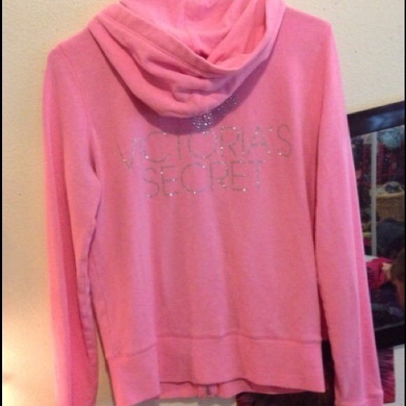 ❤️Pending sale?❤️I💖Victoria's Secret" hoodie - Picture 3 of 4