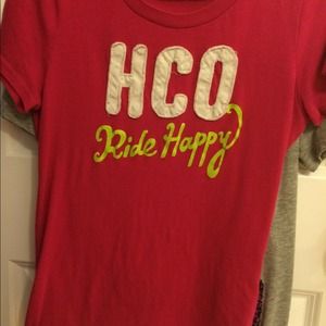 Hollister tee