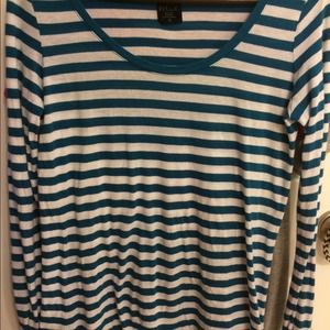 Long sleeve striped sleeve - blue & white