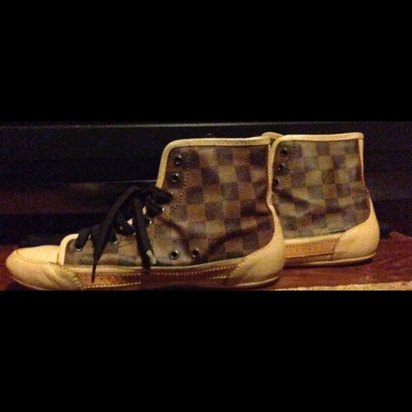 Mid tops Authentic LV