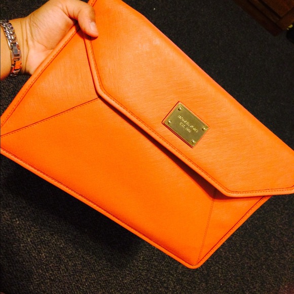 Orange Michael Kors. Only 1 use ❤️