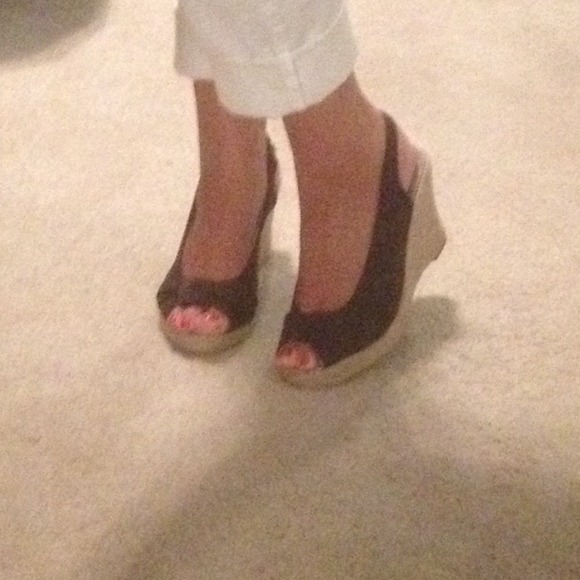 Brown Wedges