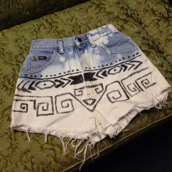 Ombré Aztec high waisted shorts