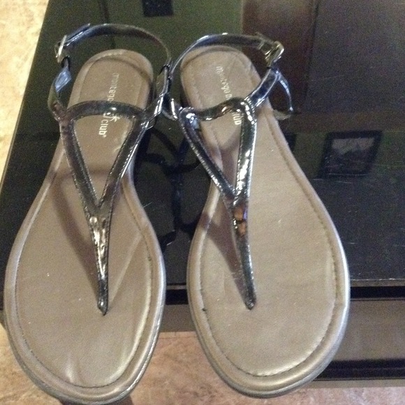 Black Thong Sandals