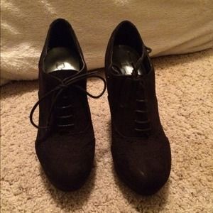 Black ankle boots/heels