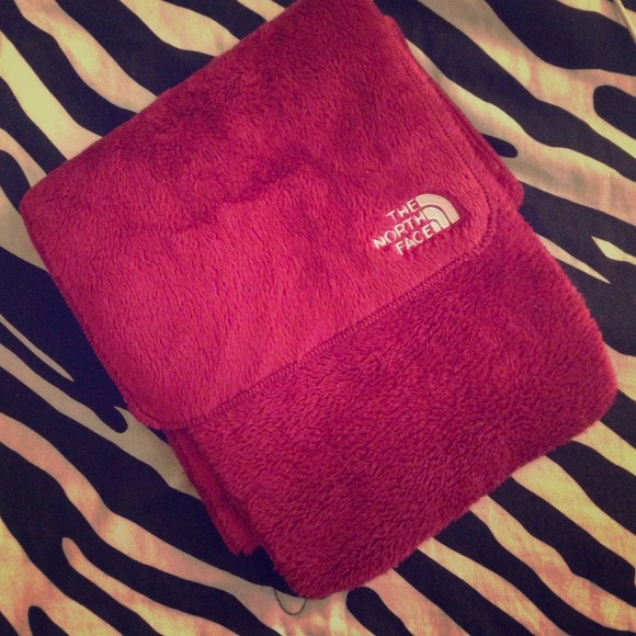 North Face: Scarf ❄️⛄️