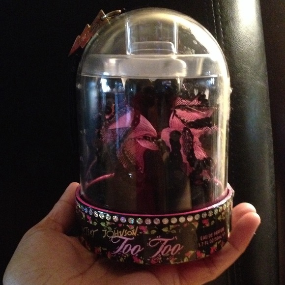 Betsey Johnson Too Too Parfum (perfume)