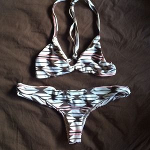 ❌SOLD❌ Acacia 2013 Yelapa and Hookipa in Native