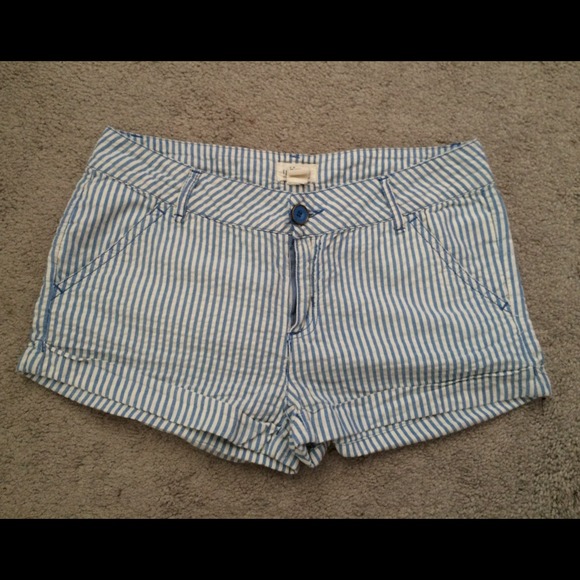 ❎TRADED❎ Forever 21 Shorts - Picture 2 of 3