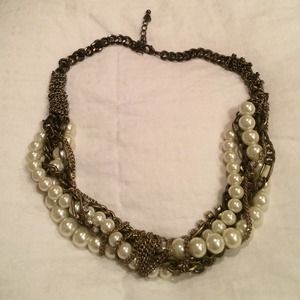 Gold, Pearl, Rhinestone Necklace