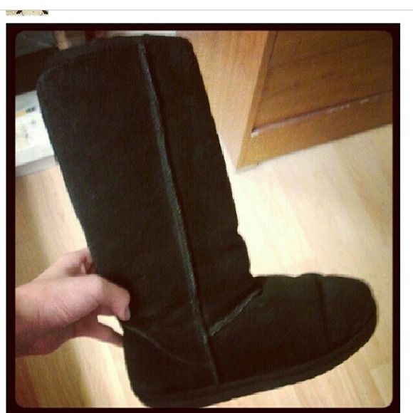 Black Australian boots - Picture 1 of 1