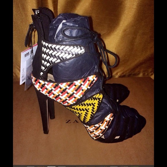 ****NOT FOR SALE**** LOOKING FOR THESE - Picture 1 of 2