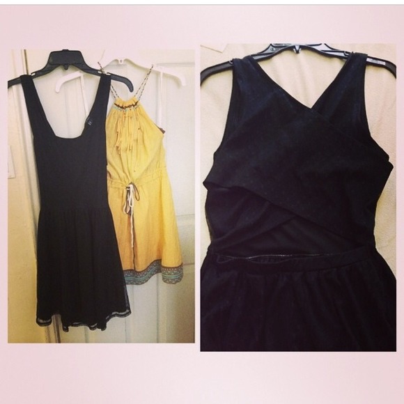 Dresses - Picture 1 of 1
