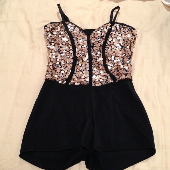 Costume