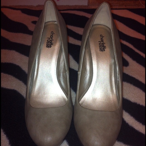 Charlotte Russe wedges. Size 9 NWT