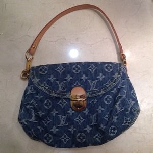 100% Authentic Louis Vuitton Purse