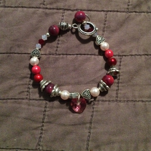 Handmade toggle bracelet - Picture 2 of 2
