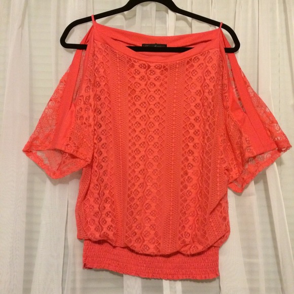 Coral open shoulder shirt