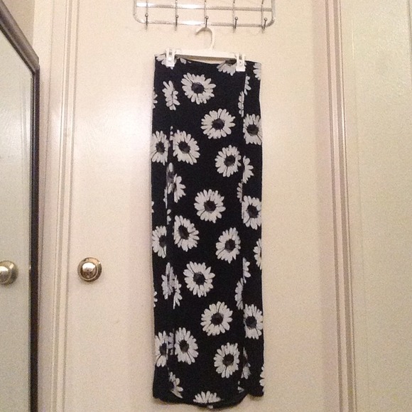M- Slit Maxi Skirt