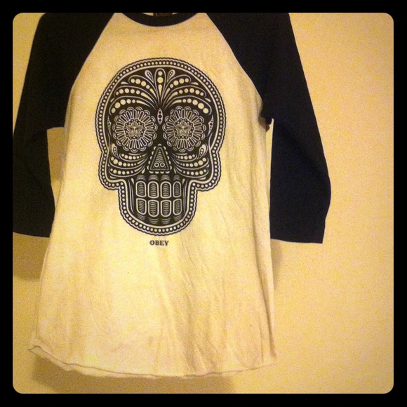Obey baseball tee