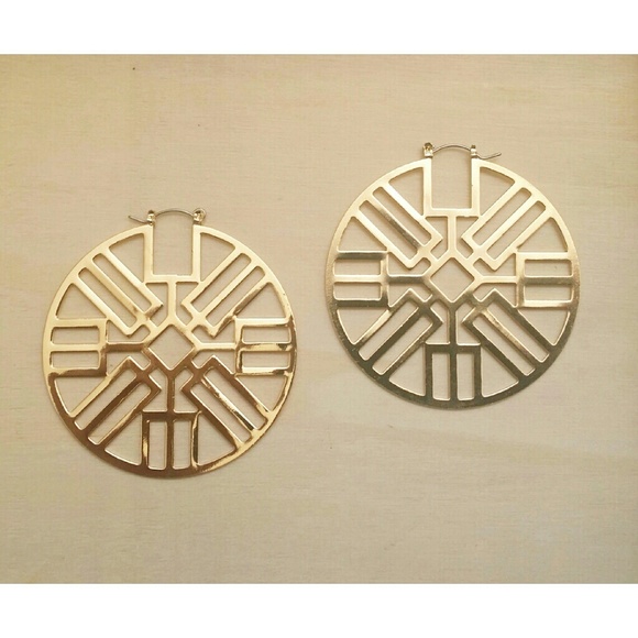 Tribal Cut Out earrings