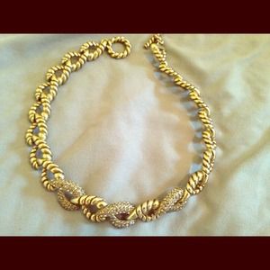 PRICE CUT! Cache necklace!