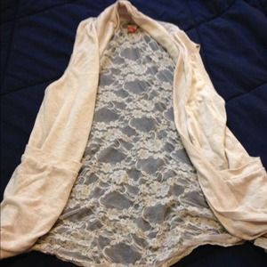 Sleeveless open cardigan