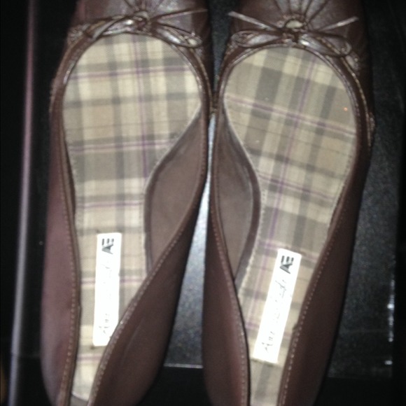 Wedge Shoes ( worn once)