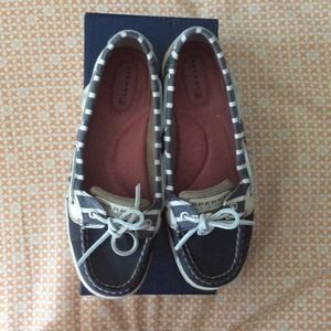 Sperry Topsiders