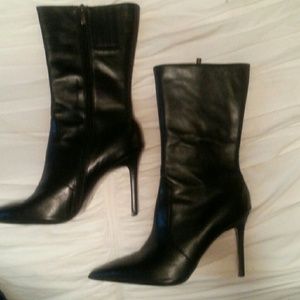 Worn once all leather high heel pointy toe boots!