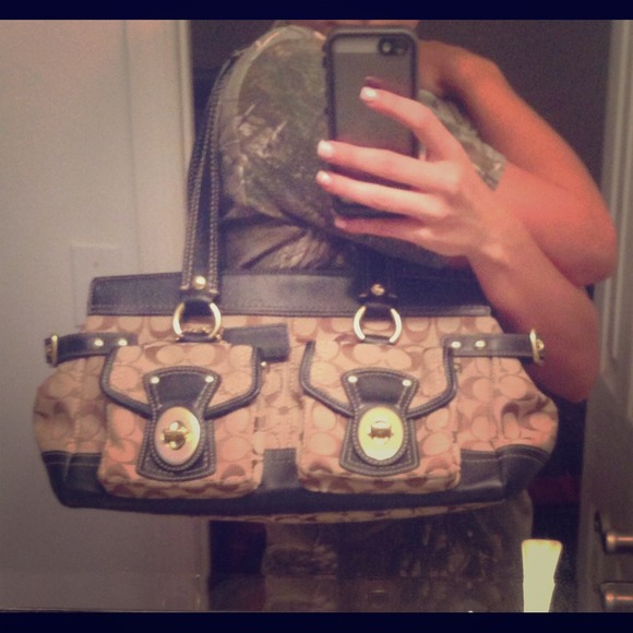 AUTHENTIC Coach Legacy Signature #13131