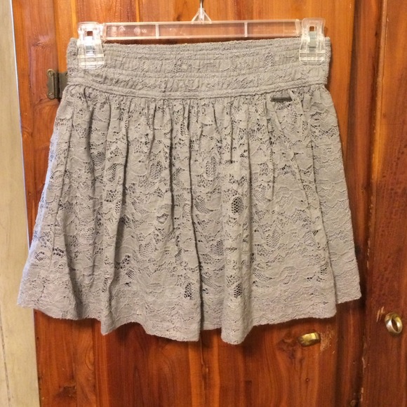 Abercrombie and Fitch lace skirt - Picture 1 of 3