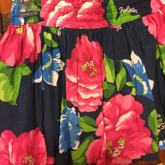 Hollister floral skirt - Picture 3 of 3