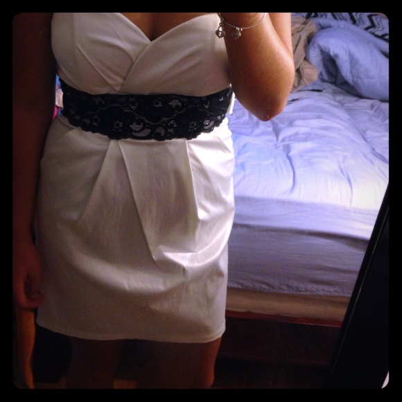 Speechless ivory and black lace dress. - Picture 1 of 4