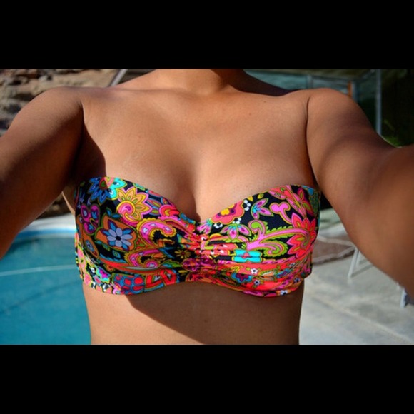 ☀️Adorable Rainbow Paisley Bandeau Swim Top 36 D